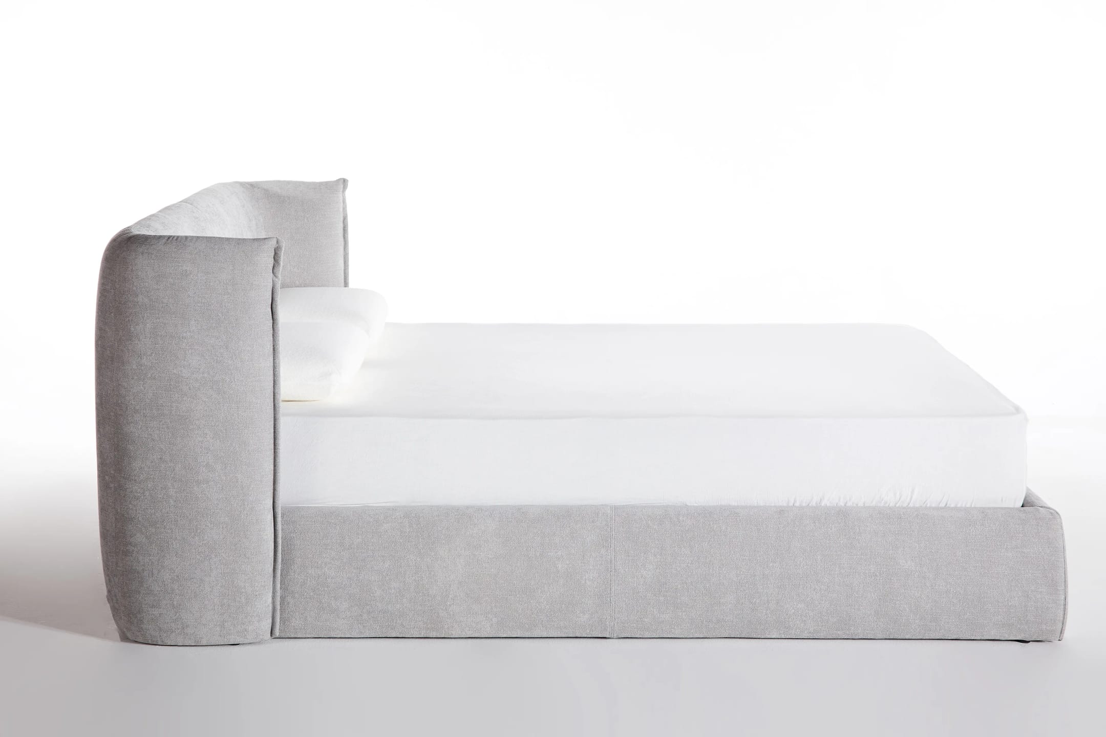 кровать мягкая embrace на на заказ