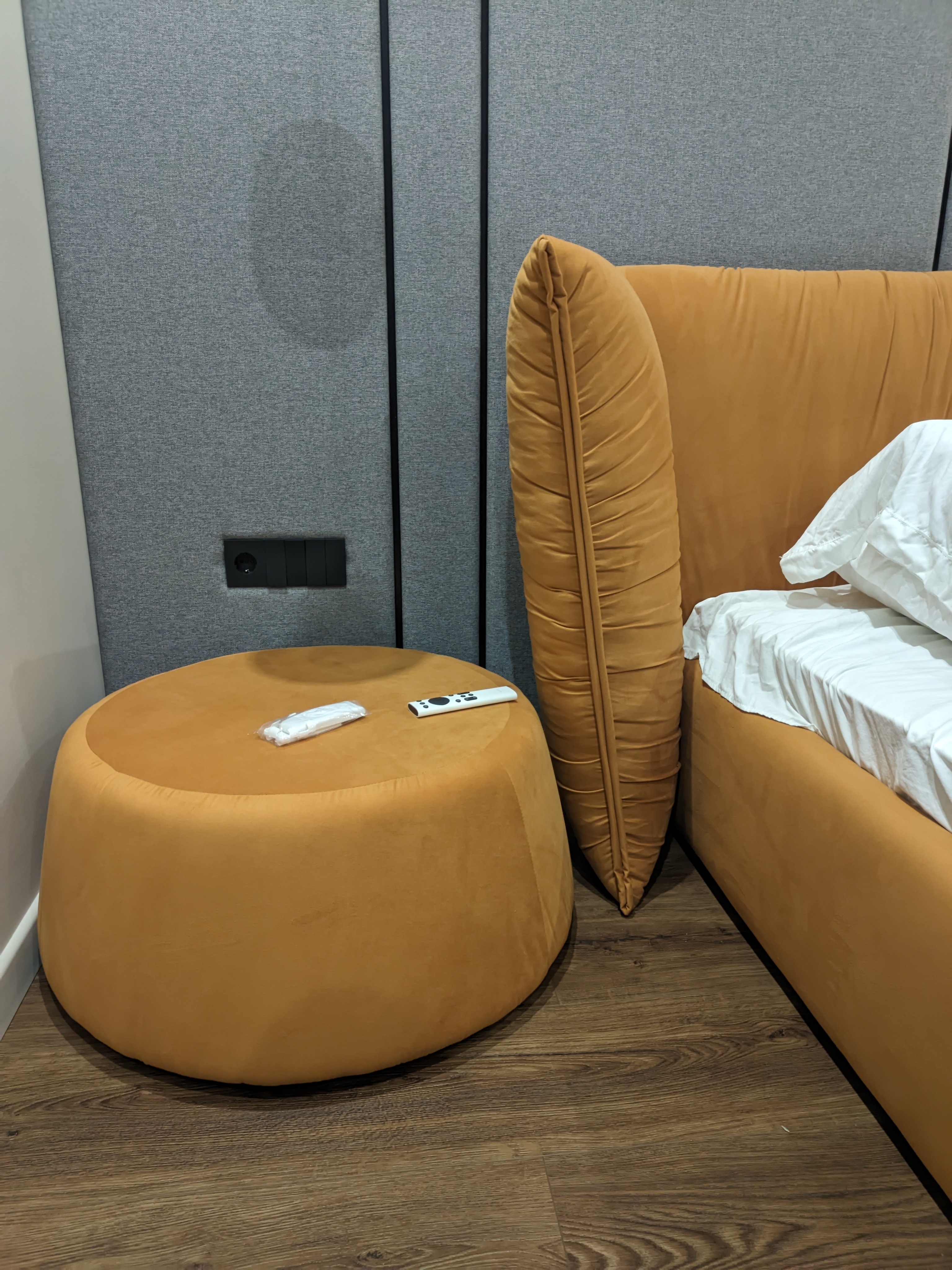 Кровать двуспальная LS804 на заказ 