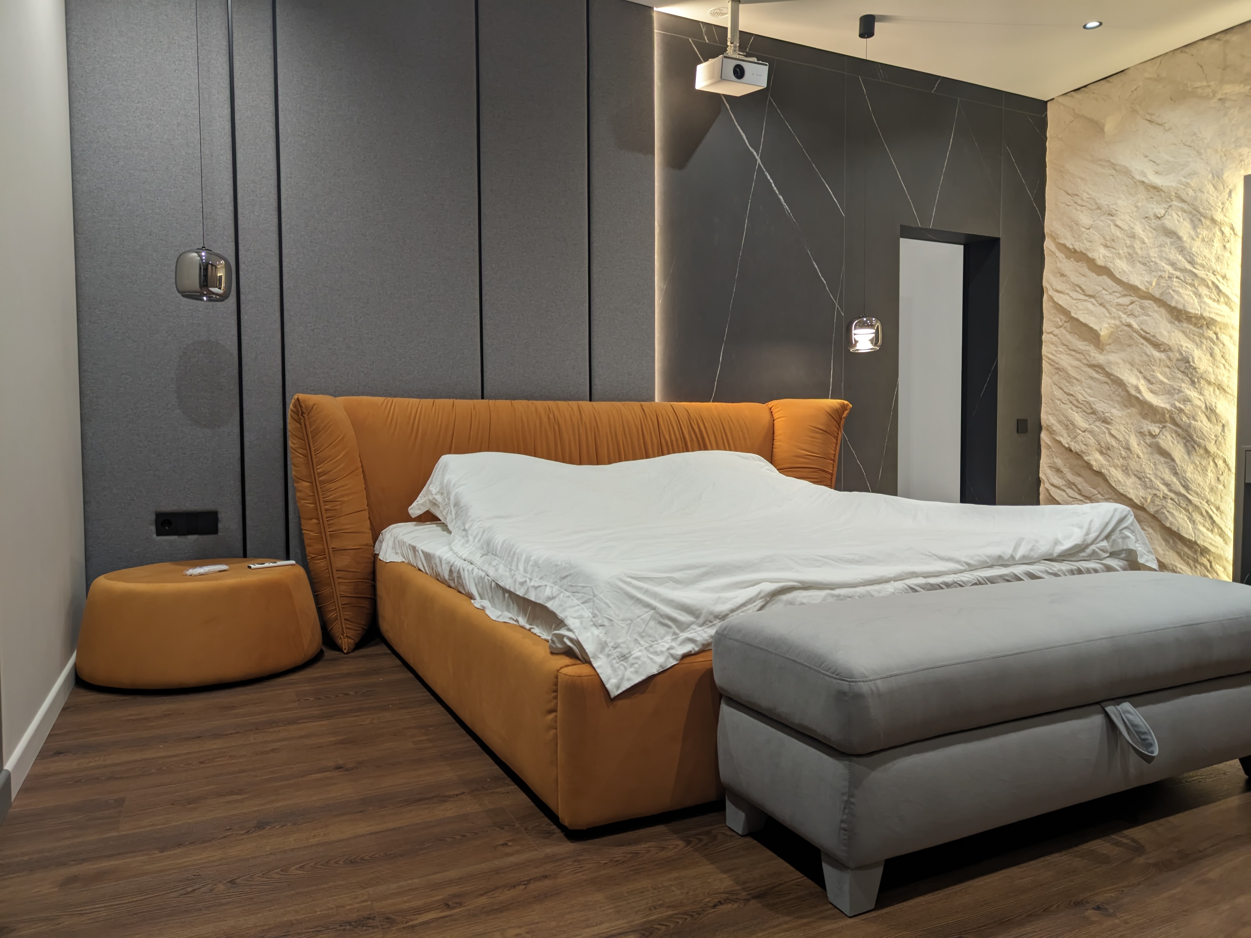 кровать мягкая imera на на заказ на высоких ножках