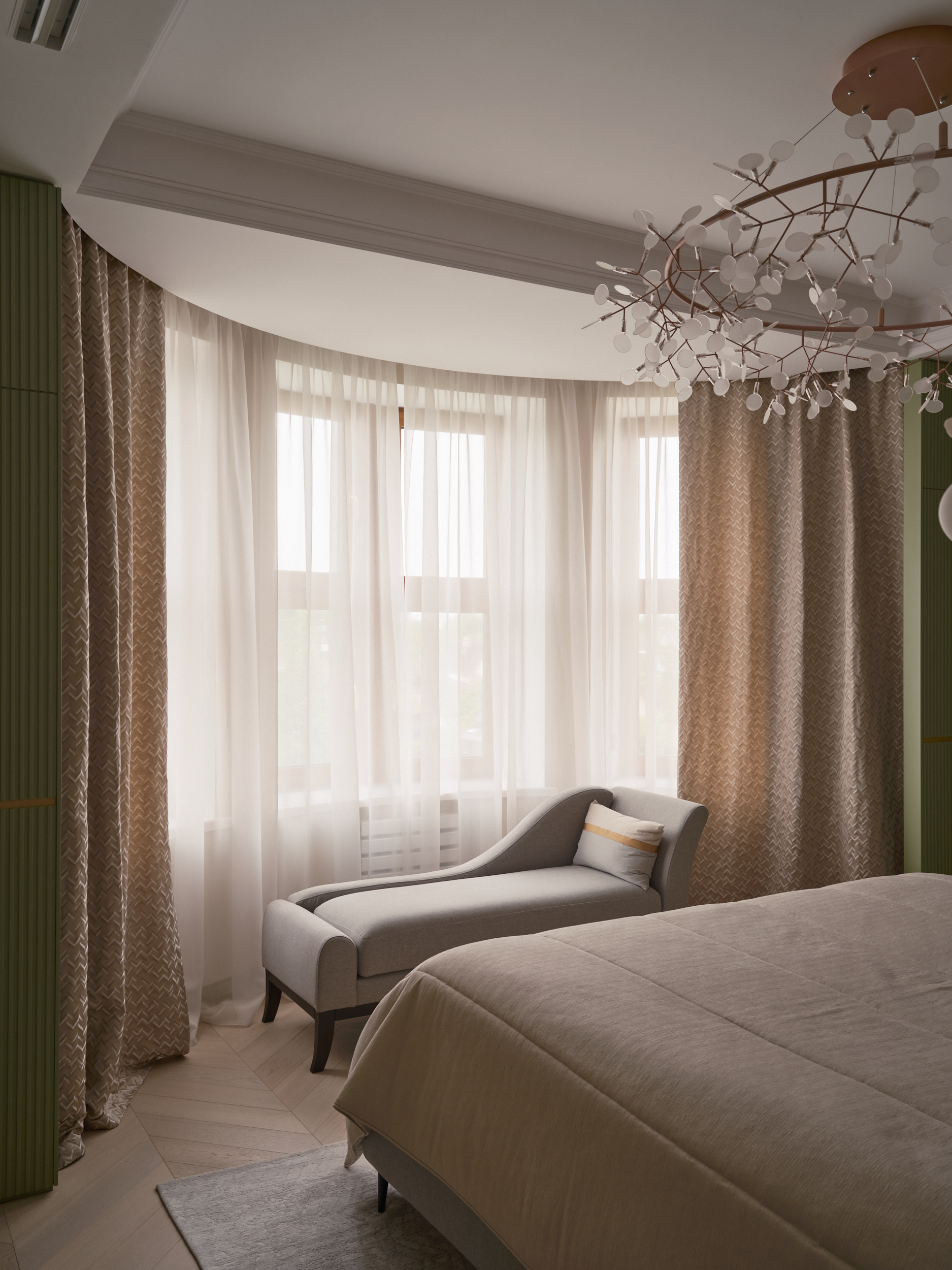 Кровать двуспальная + кушетка SB644